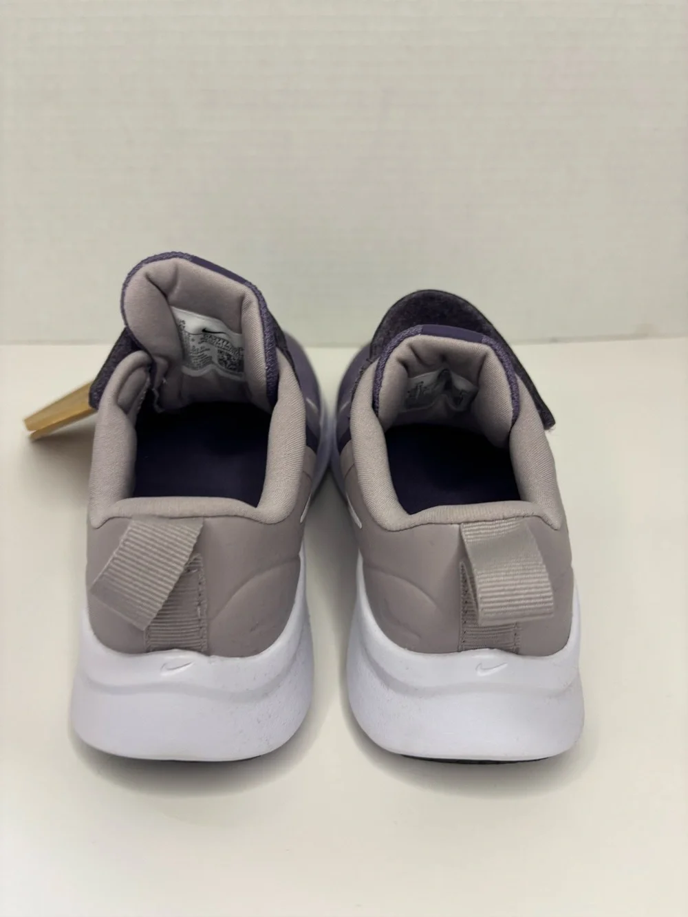 Nike new damaged